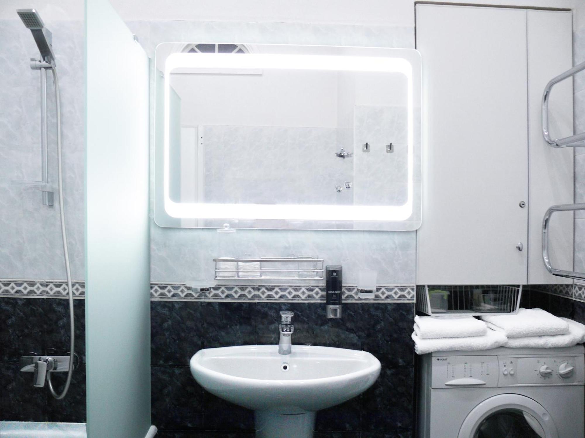 Apartment Luxury Centre Located Kiev Eksteriør bilde