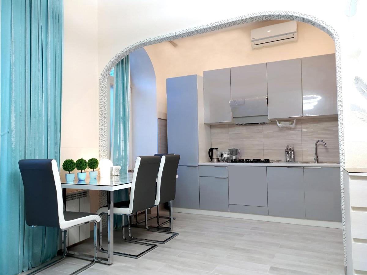 Apartment Luxury Centre Located Kiev Eksteriør bilde
